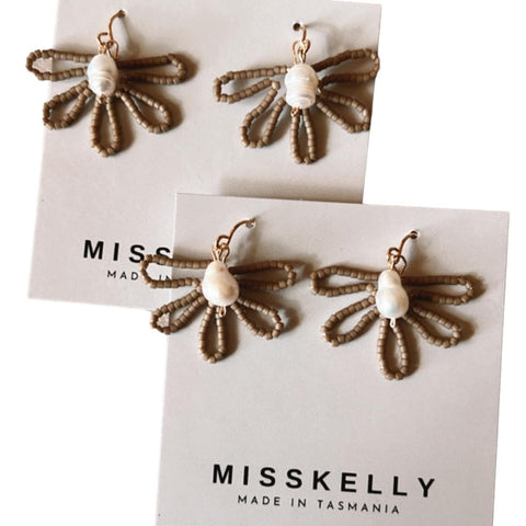 MissKelly Statement Petals with Pearls - Latte