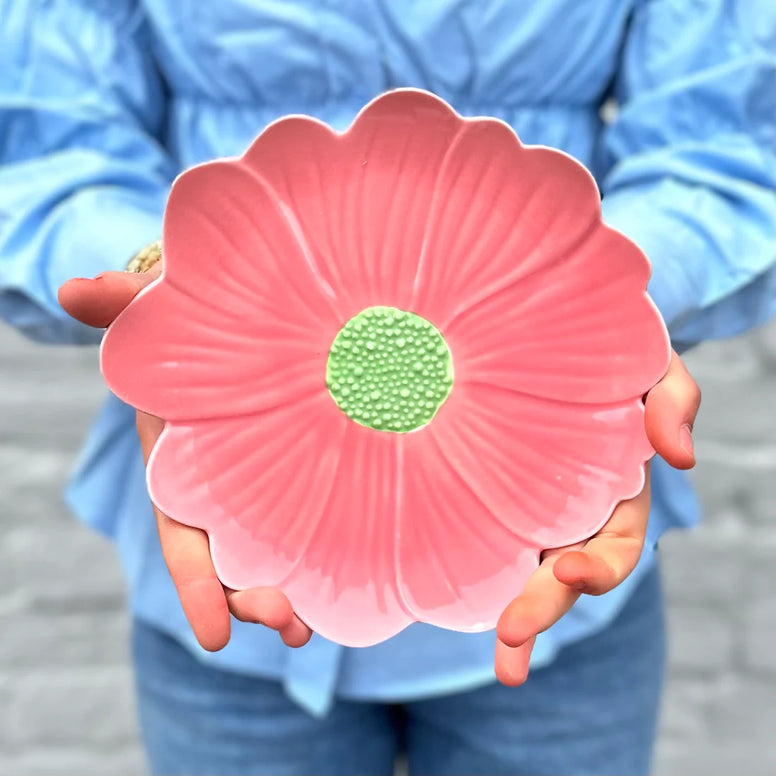 Small Flower Plate - Pink with Green Centre