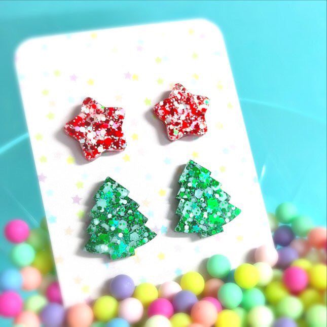 STAR & CHRISTMAS TREE STUD SET : Red & White Star + Green & White Trees