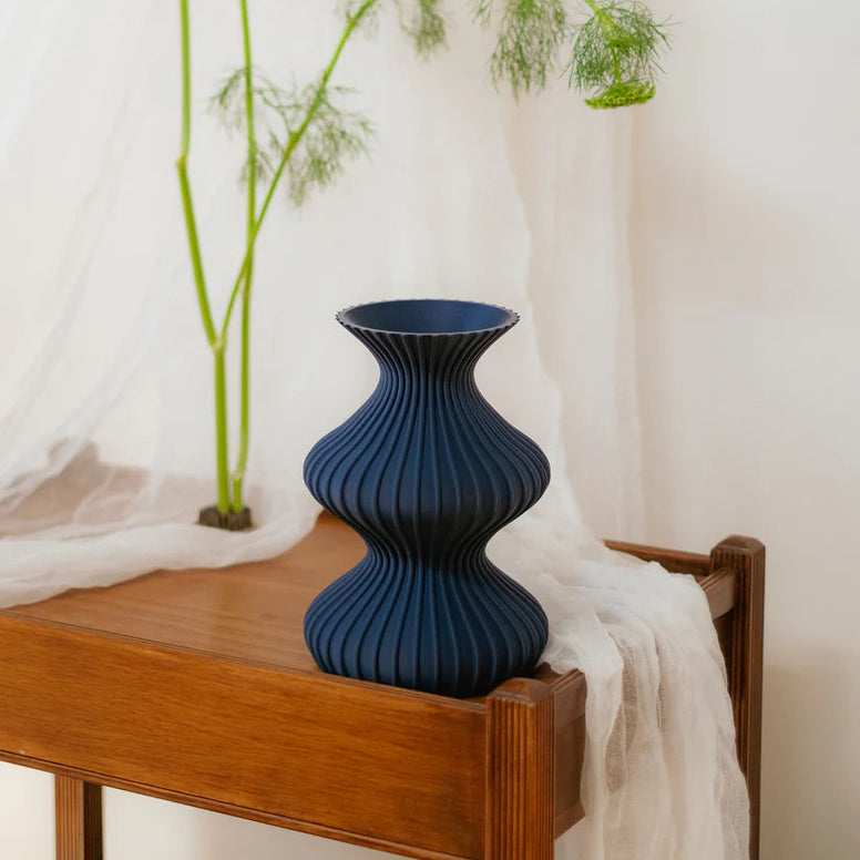Illusion Vase - Navy Blue