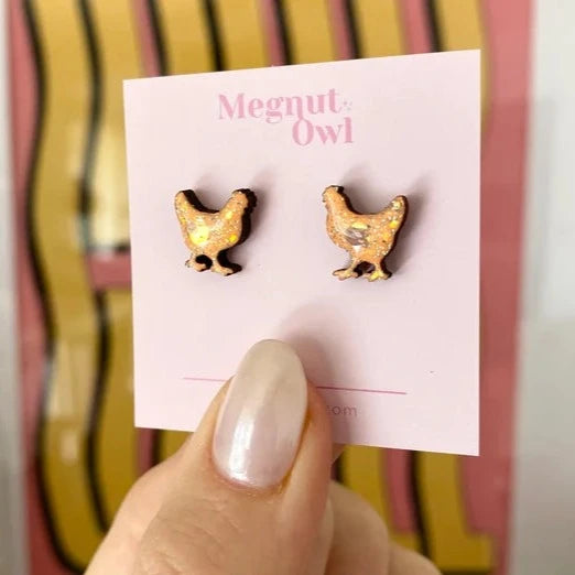 12mm Hen Chicken Studs in Iridescent Mango