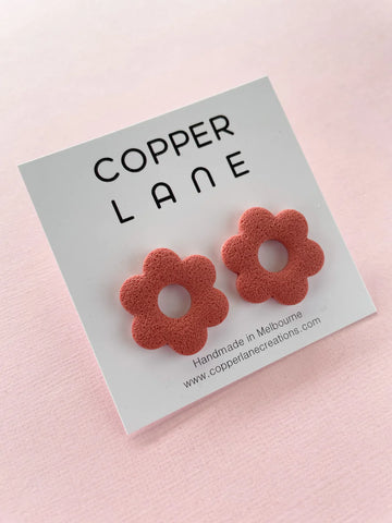 DAISY STUDS - TERRACOTTA