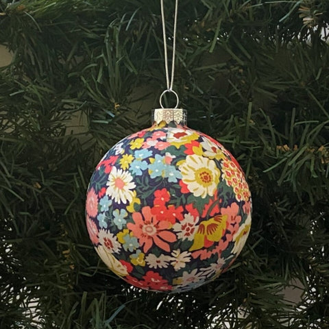 LIBERTY CHRISTMAS BAUBLE 'THORPE' RED