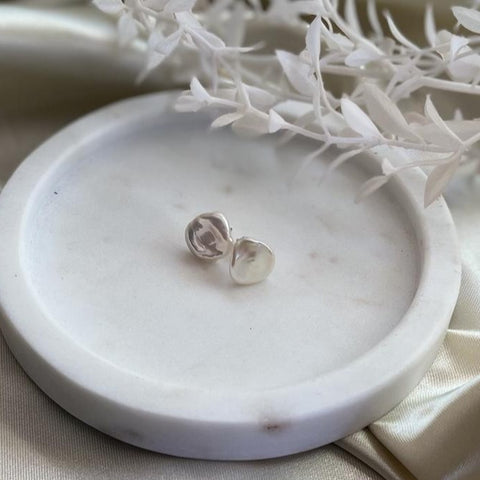 MINI POPPY - Freshwater Pearl Earrings