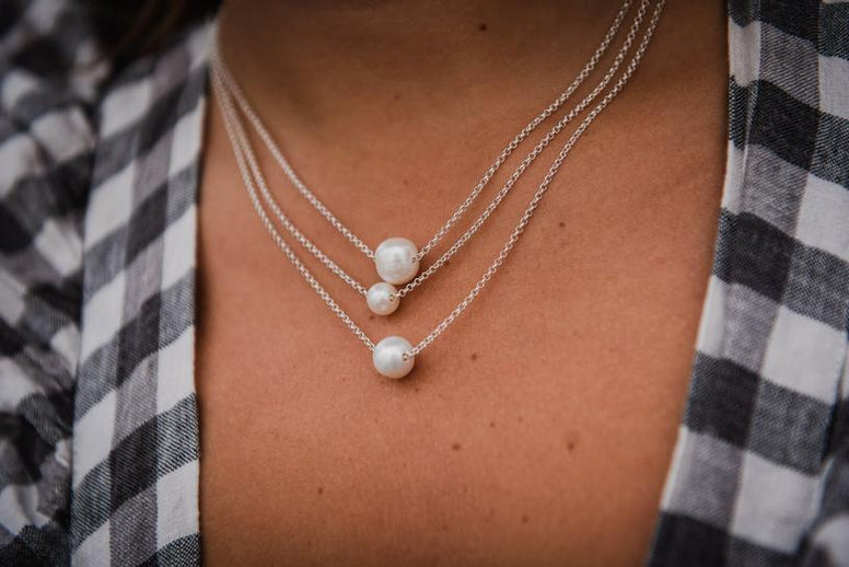Single Pearl l Necklace in Sterling Silver
