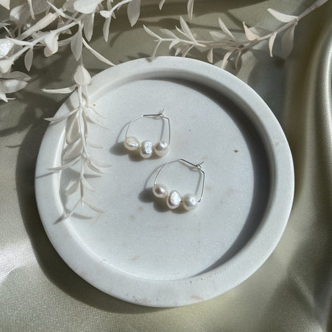FLEUR - Freshwater Pearl Earrings