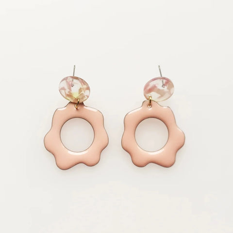 Floret Earrings in Marshmellow